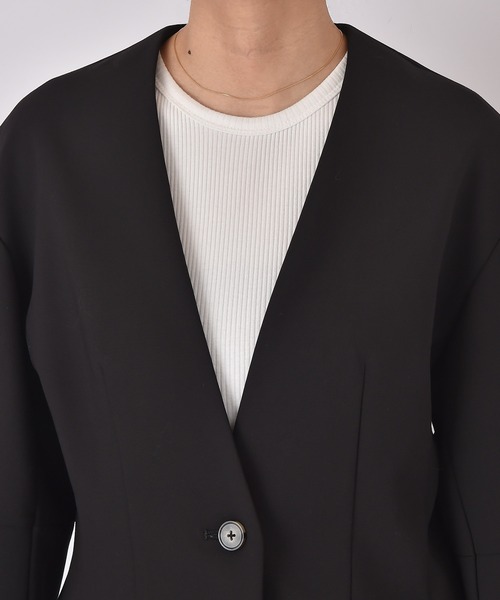 AKTE(アクテ)の「コクーンスリーブノーカラージャケット(ノーカラージャケット・レディース・キャメル/ブラック・2/1)」の16枚目の写真