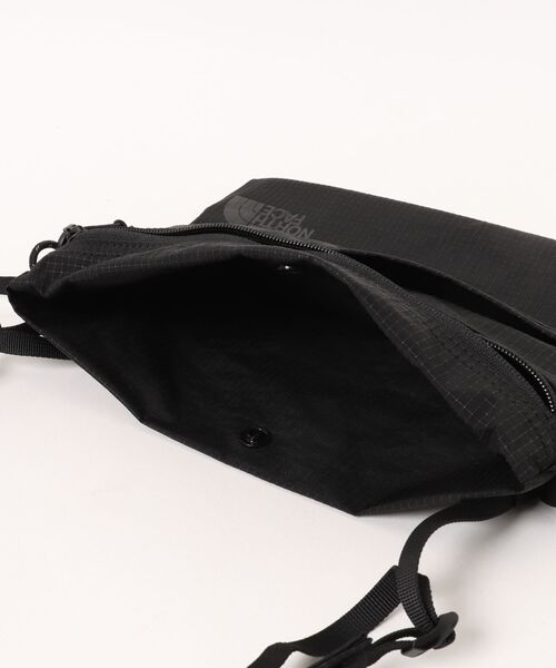 THE NORTH FACE(ザノースフェイス)の「【THE NORTH FACE/ザ ノースフェイス】ラフターポーチM SP(ショルダーバッグ・メンズ・ブラック・FREE)」の13枚目の写真