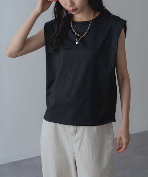 ANNA LUNA（アンナルナ）の「【ANNA LUNA】 肩タック で魅せる大人の 抜け感 トップス（Tシャツ/カットソー・レディース・ブラック/オフホワイト/グレー・MEDIUM）」の16枚目の写真