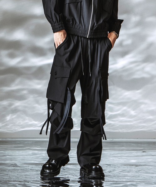 NO ID.（ノーアイディ）の「【NO ID.】Tech Easy Cargo Pants / テックイージー カーゴ パンツ（カーゴパンツ・メンズ・ブラック/グレー・1/2）」の13枚目の写真