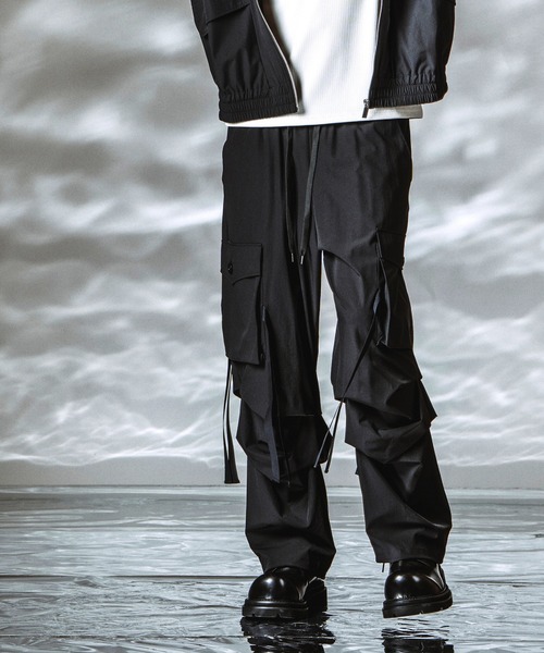NO ID.（ノーアイディ）の「【NO ID.】Tech Easy Cargo Pants / テックイージー カーゴ パンツ（カーゴパンツ・メンズ・ブラック/グレー・1/2）」の17枚目の写真