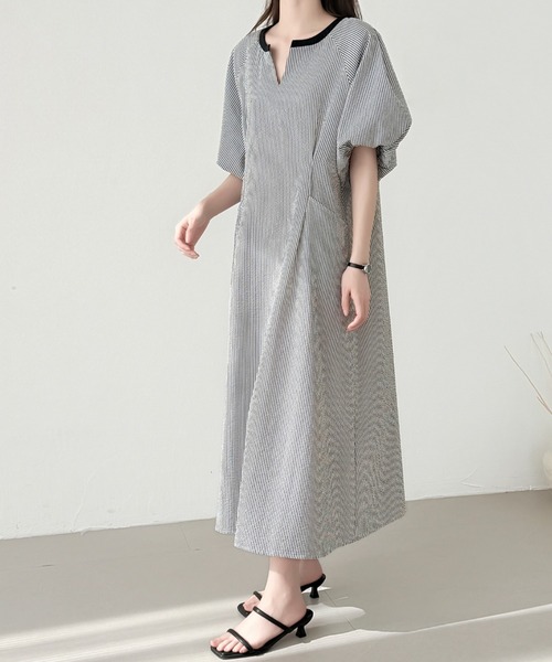 ABITOKYO(アビトーキョー)の「配色キーネックストラップ柄ワンピース(ワンピース・レディース・ブラック/ベージュ・M/L)」の14枚目の写真
