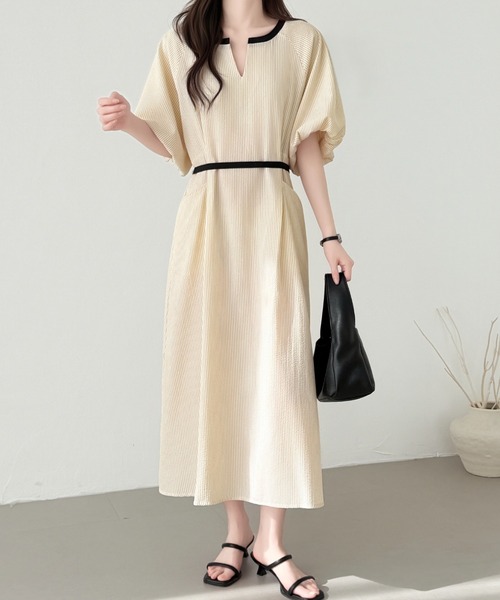 ABITOKYO(アビトーキョー)の「配色キーネックストラップ柄ワンピース(ワンピース・レディース・ブラック/ベージュ・M/L)」の21枚目の写真