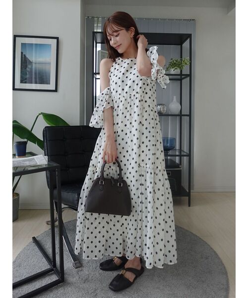 LAGUNAMOON(ラグナムーン)の「3WAYシアードットプリントギャザーフレアワンピース 【夏服】(ワンピース・レディース・ブラウン/ホワイト・MEDIUM/SMALL)」の21枚目の写真