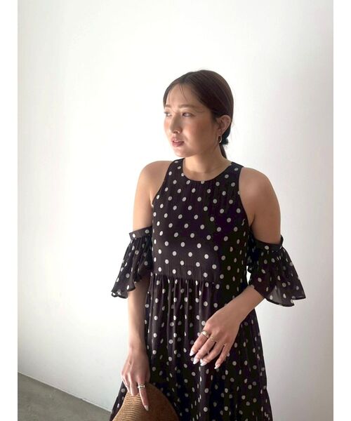 LAGUNAMOON(ラグナムーン)の「3WAYシアードットプリントギャザーフレアワンピース 【夏服】(ワンピース・レディース・ブラウン/ホワイト・MEDIUM/SMALL)」の17枚目の写真