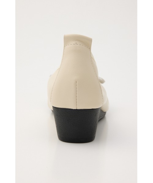 STACCATO(スタッカート)の「【再入荷】エリーゼウェッジソールパンプス(パンプス・レディース・ホワイト/ブラック・24.5cm/24.0cm/23.5cm/23.0cm/22.5cm)」の16枚目の写真