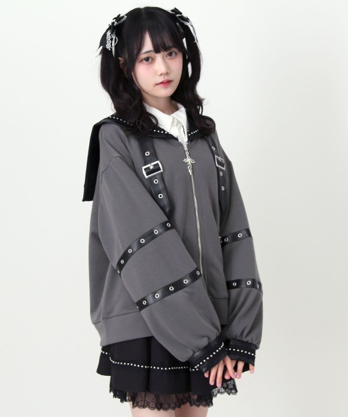 DearMyLove(ディアマイラブ)の「レザースタッズセーラー襟ベルトブルゾン(ブルゾン・レディース・グレー/ブラック・FREE)」の8枚目の写真
