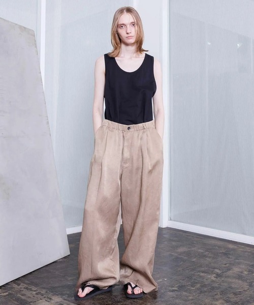 VOAAOV(ヴォアーブ)の「【VOAAOV】PIGMENT CUPRO Tuck Wide Pants(デニムパンツ・メンズ・チャコールグレー/ネイビー/キャメル・0/1/2)」の6枚目の写真