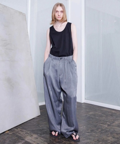 VOAAOV(ヴォアーブ)の「【VOAAOV】PIGMENT CUPRO Tuck Wide Pants(デニムパンツ・メンズ・チャコールグレー/ネイビー/キャメル・0/1/2)」の12枚目の写真