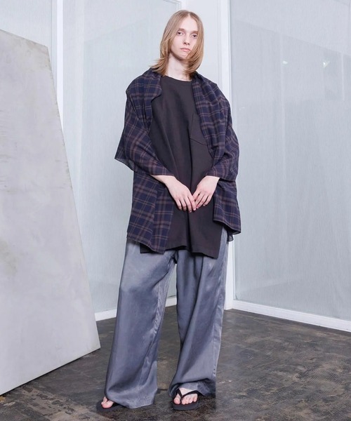 VOAAOV(ヴォアーブ)の「【VOAAOV】PIGMENT CUPRO Tuck Wide Pants(デニムパンツ・メンズ・チャコールグレー/ネイビー/キャメル・0/1/2)」の8枚目の写真