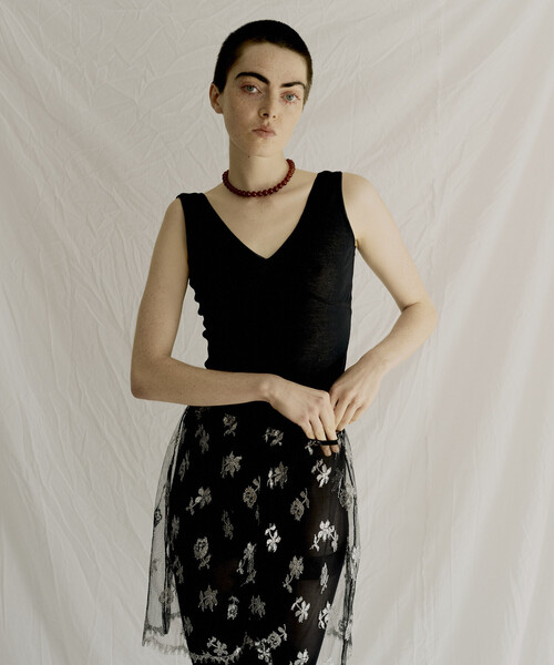 Firsthand(ファーストハンド)の「NOHRA/ノーラ Cotton rib tank top / N26SS-C05 / コットンリブ タンクトップ(タンクトップ・レディース・ホワイト/ブラック・MEDIUM)」の12枚目の写真
