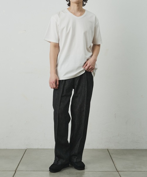 COLONY 2139(コロニートゥーワンスリーナイン)の「スマートVネック半袖Tシャツ(Tシャツ/カットソー・メンズ・ホワイト/ブラック/チャコールグレー・SMALL/LARGE/MEDIUM)」の8枚目の写真