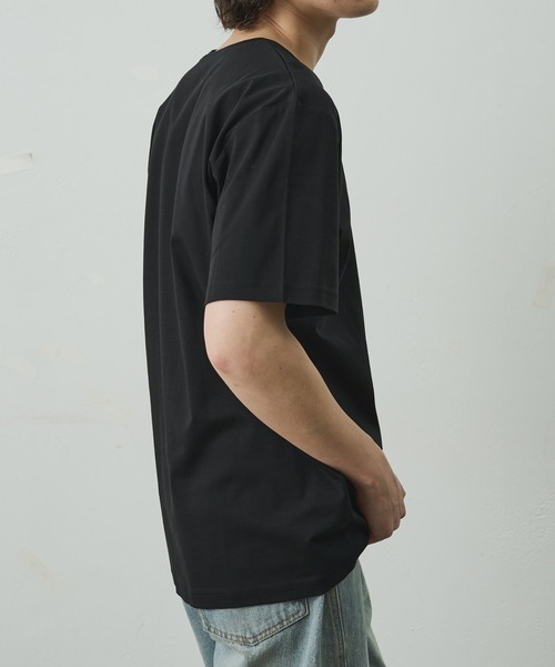 COLONY 2139(コロニートゥーワンスリーナイン)の「スマートVネック半袖Tシャツ(Tシャツ/カットソー・メンズ・ホワイト/ブラック/チャコールグレー・SMALL/LARGE/MEDIUM)」の14枚目の写真