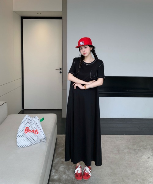 2ly2（トゥーリートゥー）の「シンプルカジュアル Tシャツロングワンピース（ワンピース・レディース・ブラック・FREE）」の14枚目の写真