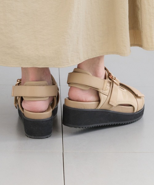 BARNYARDSTORM(バンヤードストーム)の「BARNYARDSTORM / 厚底ベルクロサンダル2【一部店舗限定サイズLL】(サンダル・レディース・ベージュ/ブラック・S/M/L/LL)」の5枚目の写真