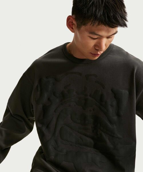NIKE(ナイキ)の「ナイキ ライフ メンズ ミッドウェイト クルーネック / Nike Life Men's Midweight Crew IF2234-060 Anthracite(Tシャツ/カットソー・メンズ・スミクロ・2XL/S/XL/L/M)」の10枚目の写真