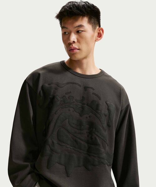 NIKE(ナイキ)の「ナイキ ライフ メンズ ミッドウェイト クルーネック / Nike Life Men's Midweight Crew IF2234-060 Anthracite(Tシャツ/カットソー・メンズ・スミクロ・2XL/S/XL/L/M)」の8枚目の写真