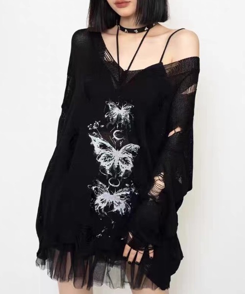 Alvia(アルビア)の「Vネックダメージ風バタフライプリント ニットトップス(ニット/セーター・レディース・ホワイト/ブラック・M)」の2枚目の写真