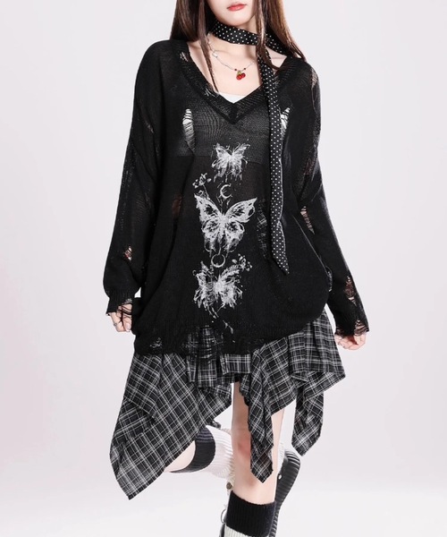 Alvia(アルビア)の「Vネックダメージ風バタフライプリント ニットトップス(ニット/セーター・レディース・ホワイト/ブラック・M)」の12枚目の写真
