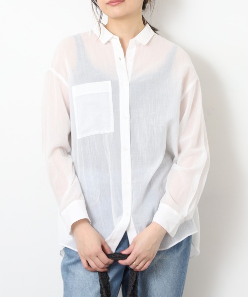 EGLANTINE(エグランティーヌ)の「EGLANTINE コットンシアードレープタックブラウス 長袖(シャツ/ブラウス・レディース・オフホワイト/サンドベージュ/ブラック・40)」の1枚目の写真