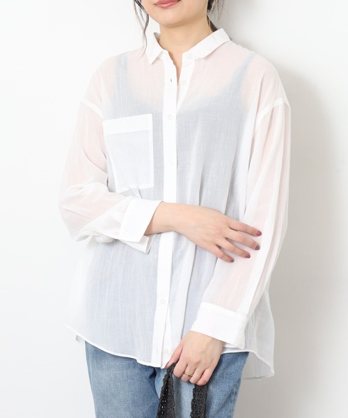 EGLANTINE(エグランティーヌ)の「EGLANTINE コットンシアードレープタックブラウス 長袖(シャツ/ブラウス・レディース・オフホワイト/サンドベージュ/ブラック・40)」の6枚目の写真