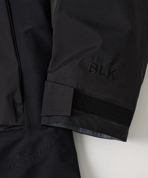 WHITE MOUNTAINEERING(ホワイトマウンテニアリング)の「【White Mountaineering/ホワイトマウンテニアリング】GORE-TEX HOODED COAT(ダウンジャケット/コート・メンズ・ブラック・2/1)」の10枚目の写真