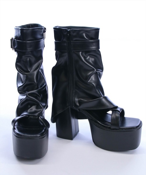 clear（クリア）の「カバーブーツ厚底サンダル（サンダル・レディース・ブラック/アイボリー・L/M）」の11枚目の写真