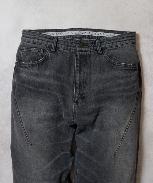 NUMBER (N)INE(ナンバーナイン)の「STRAIGHT DENIM JEANS VINTAGE WASH / ストレート デニム ジーンズ ヴィンテージ ウォッシュ(デニムパンツ・メンズ・ブラック/インディゴブルー・2/3/4)」の13枚目の写真