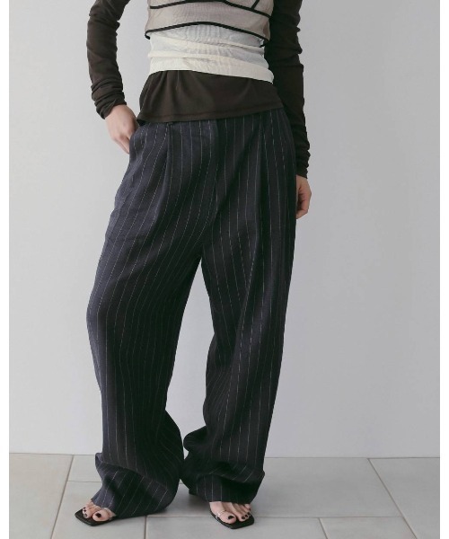 anuke(アンヌーク)の「Linen Tuck Pants 62610706(その他パンツ・メンズ・ブラウン/ネイビー・36/38)」の7枚目の写真