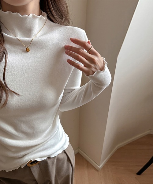Doux Belle(ドゥーベル)の「スカラップハイネックリブカットソー(Tシャツ/カットソー・レディース・ベージュ/ダークグレー/モカ/ライトグレー/ブラック/オフホワイト・MEDIUM/LARGE)」の9枚目の写真