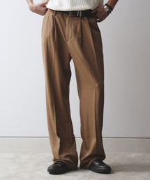 MAISON MINED（メゾンミネド）の「SAINT TWO TUCK WIDE PANTS BEIGE（スラックス）」