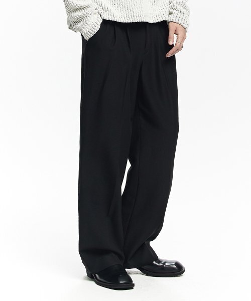 MAISON MINED（メゾンミネド）の「SAINT TWO TUCK WIDE PANTS BEIGE（スラックス・メンズ・その他・SMALL/MEDIUM/LARGE）」の13枚目の写真