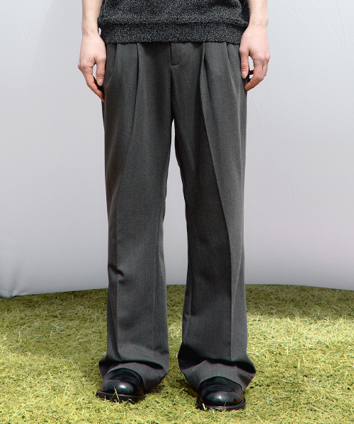 MAISON MINED（メゾンミネド）の「SAINT TWO TUCK WIDE PANTS BEIGE（スラックス・メンズ・その他・SMALL/MEDIUM/LARGE）」の20枚目の写真