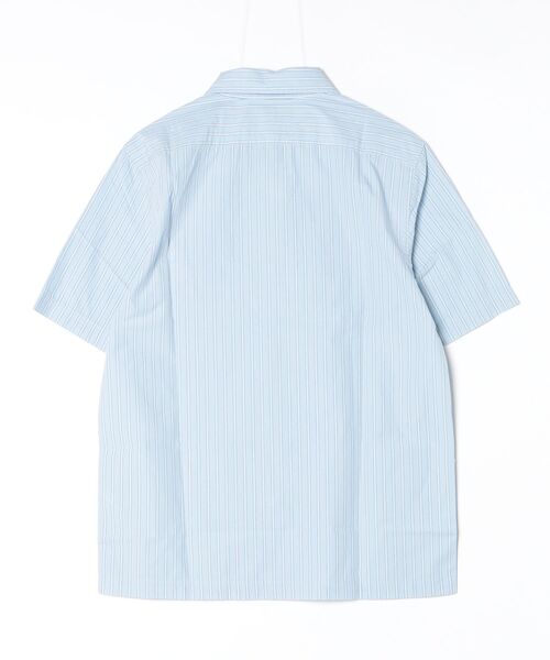 BANANA REPUBLIC FACTORY STORE(バナナリパブリック ファクトリーストア)の「BANANA REPUBLIC FACTORY STORE リラックスフィット ストライプ ポプリンシャツ(シャツ/ブラウス・メンズ・ライトブルー/ネイビー・XL/L/M/S)」の3枚目の写真