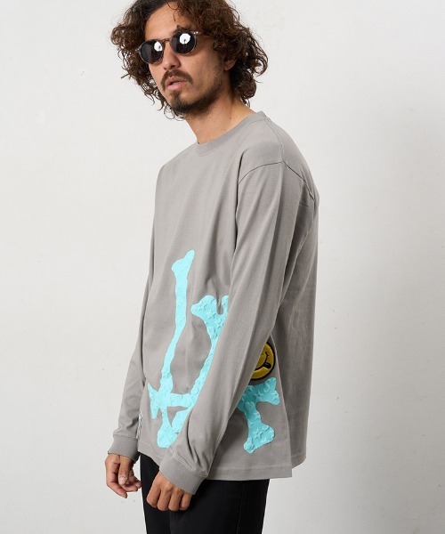 STUD MUFFIN(スタッドマフィン)の「mlt5685- 5.6ozコットン天竺 ボーンLAフォームプリント LS Tシャツ(624-02899)(Tシャツ/カットソー・メンズ・ブラック/チャコールグレー/ホワイト・2/3/4)」の16枚目の写真