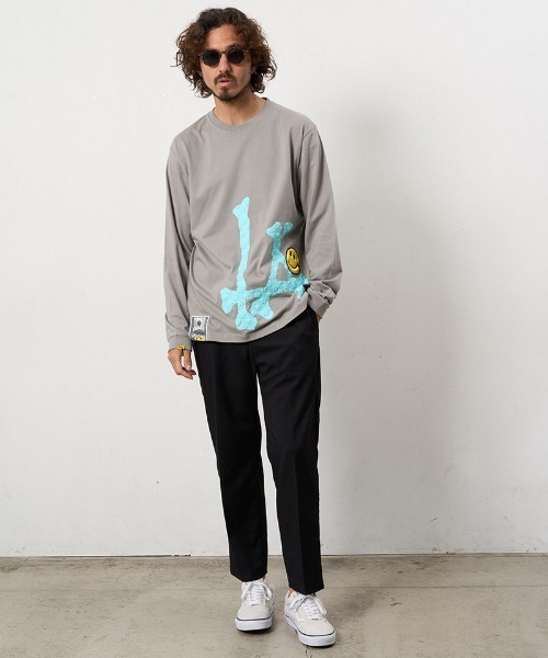 STUD MUFFIN(スタッドマフィン)の「mlt5685- 5.6ozコットン天竺 ボーンLAフォームプリント LS Tシャツ(624-02899)(Tシャツ/カットソー・メンズ・ブラック/チャコールグレー/ホワイト・2/3/4)」の18枚目の写真
