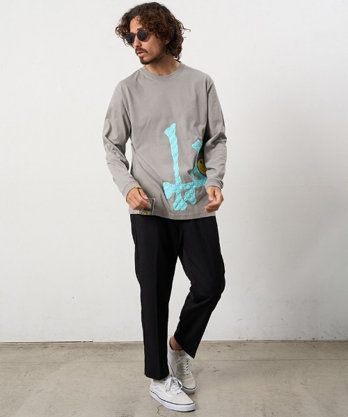 STUD MUFFIN(スタッドマフィン)の「mlt5685- 5.6ozコットン天竺 ボーンLAフォームプリント LS Tシャツ(624-02899)(Tシャツ/カットソー・メンズ・ブラック/チャコールグレー/ホワイト・2/3/4)」の19枚目の写真