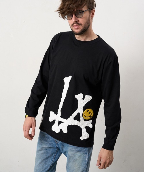 STUD MUFFIN(スタッドマフィン)の「mlt5685- 5.6ozコットン天竺 ボーンLAフォームプリント LS Tシャツ(624-02899)(Tシャツ/カットソー・メンズ・ブラック/チャコールグレー/ホワイト・2/3/4)」の21枚目の写真