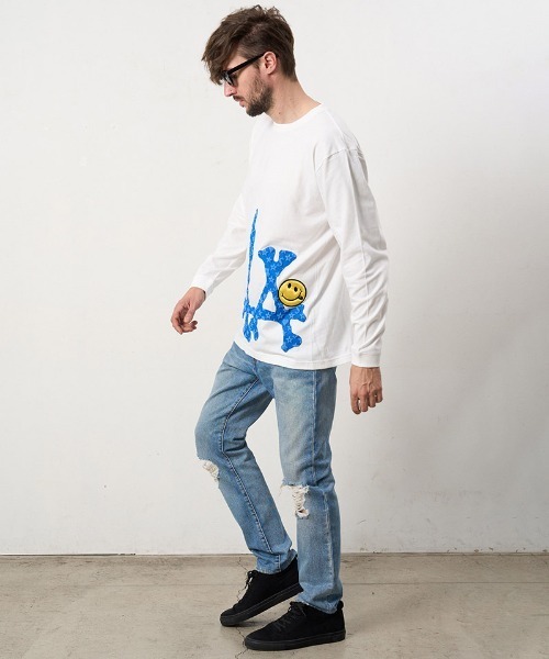 STUD MUFFIN(スタッドマフィン)の「mlt5685- 5.6ozコットン天竺 ボーンLAフォームプリント LS Tシャツ(624-02899)(Tシャツ/カットソー・メンズ・ブラック/チャコールグレー/ホワイト・2/3/4)」の6枚目の写真