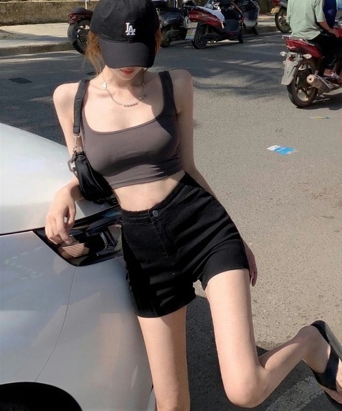 yuue' ( wear )(ユーイ)の「ハイウエストストレッチマイクロショートデニムパンツ(デニムパンツ・レディース・ブラック・M/L/S)」の3枚目の写真