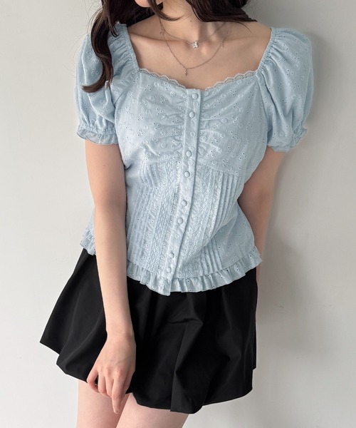 junoah(ジュノア)の「レースフリルピンタックパフスリーブブラウス(シャツ/ブラウス・レディース・ブラック/ホワイト/ブルー・SMALL/MEDIUM/LARGE)」の3枚目の写真