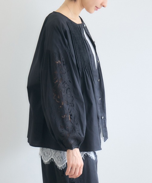 KATHARINE ROSS（キャサリンロス）の「エンブロイダリーコットンブラウス（シャツ/ブラウス・レディース・ブラック/ホワイト・MEDIUM）」の13枚目の写真