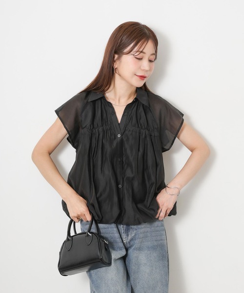 Riberry(リベリー)の「シアーバルーンシャーリングシャツ(シャツ/ブラウス・レディース・イエロー/ブラウン/ブラック/オフホワイト/ブルー・FREE)」の3枚目の写真