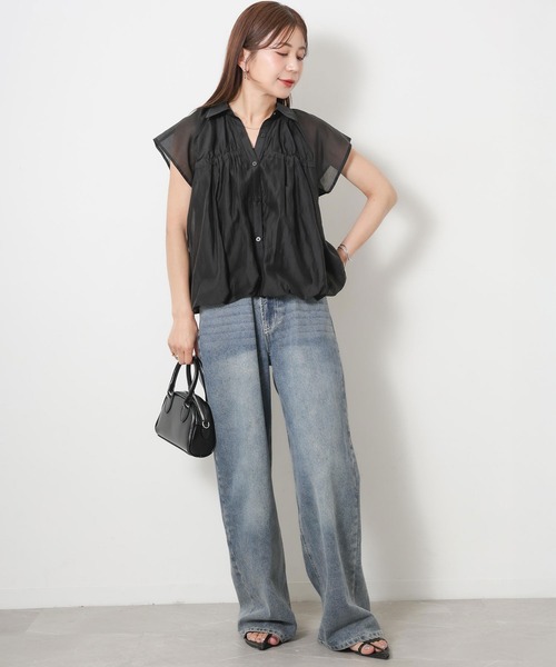 Riberry(リベリー)の「シアーバルーンシャーリングシャツ(シャツ/ブラウス・レディース・イエロー/ブラウン/ブラック/オフホワイト/ブルー・FREE)」の12枚目の写真