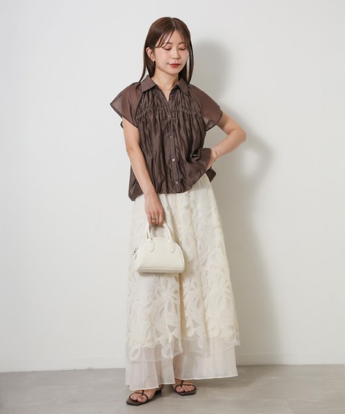 Riberry(リベリー)の「シアーバルーンシャーリングシャツ(シャツ/ブラウス・レディース・イエロー/ブラウン/ブラック/オフホワイト/ブルー・FREE)」の16枚目の写真