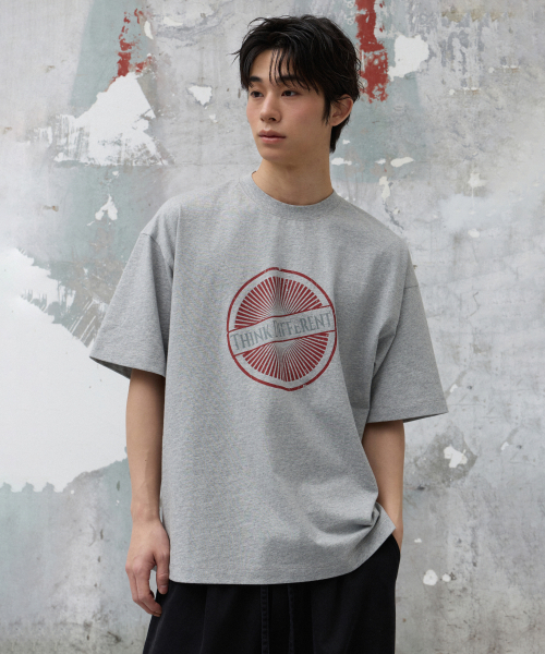 AGOD（エージーオーディー）の「TDサークルロゴハーフTシャツ[グレー]（Tシャツ/カットソー・レディース・その他・SMALL/MEDIUM/LARGE）」の2枚目の写真