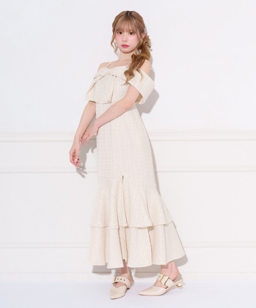 apres jour(アプレジュール)の「オフショルリボンマーメイドワンピース(ワンピース・レディース・ブルー系その他/ブラック系その他/オフホワイト・MEDIUM/X-LARGE/SMALL)」の8枚目の写真