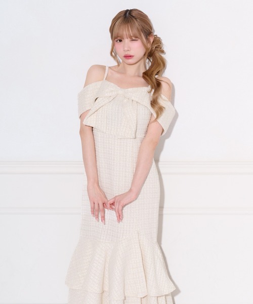 apres jour(アプレジュール)の「オフショルリボンマーメイドワンピース(ワンピース・レディース・ブルー系その他/ブラック系その他/オフホワイト・MEDIUM/X-LARGE/SMALL)」の6枚目の写真
