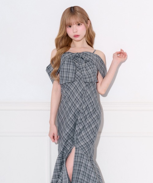 apres jour(アプレジュール)の「オフショルリボンマーメイドワンピース(ワンピース・レディース・ブルー系その他/ブラック系その他/オフホワイト・MEDIUM/X-LARGE/SMALL)」の10枚目の写真