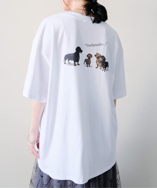 DOLLUPOOPS(ドールアップウップス)の「Dog Graphic Back Print T-shirt(ドッググラフィックバックプリントTシャツ)(Tシャツ/カットソー・レディース・イエロー/ブラック/チャコールグレー/オフホワイト・FREE)」の1枚目の写真